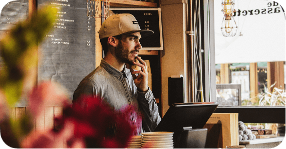 Pessoa no restaurante